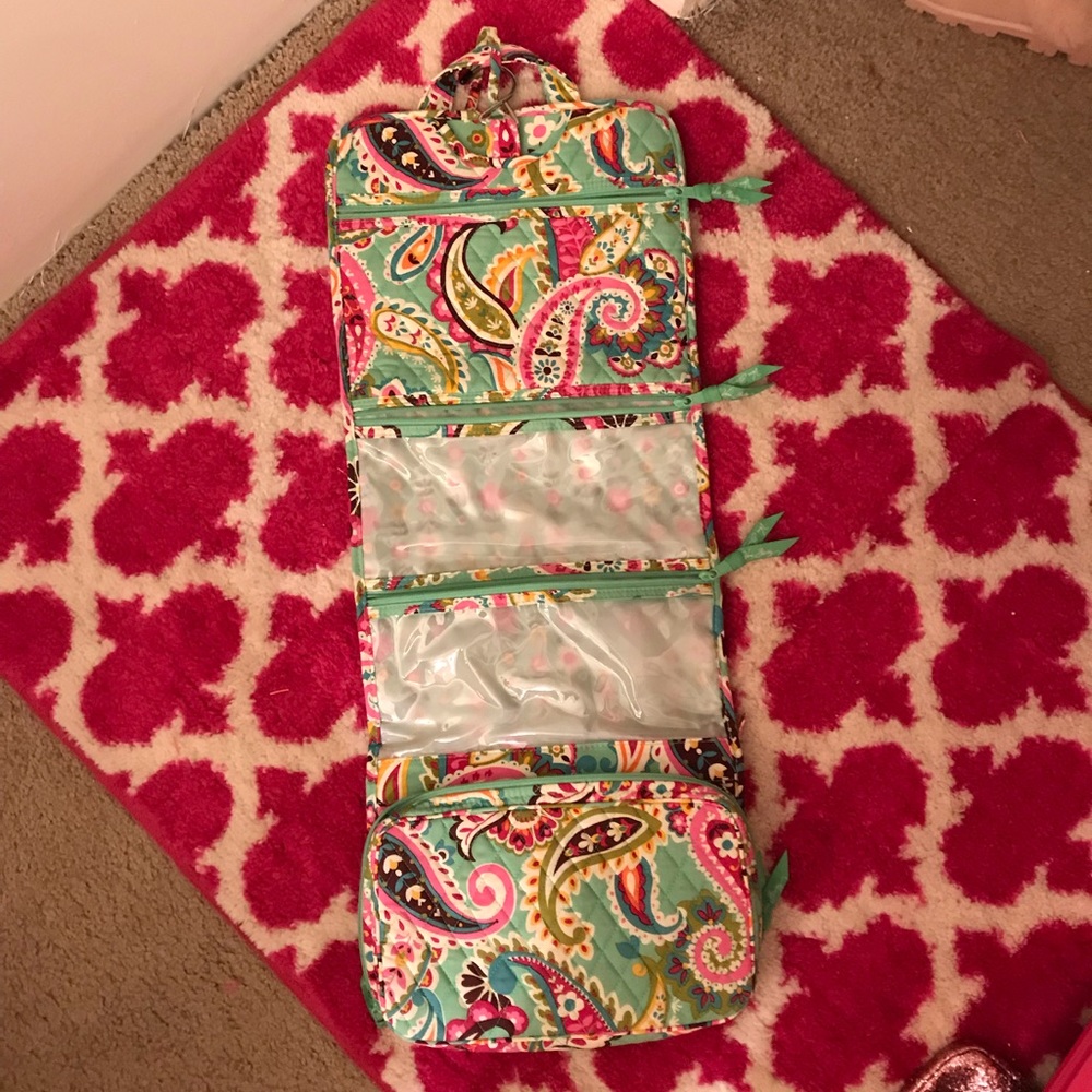 Vera Bradley large hanging organizer